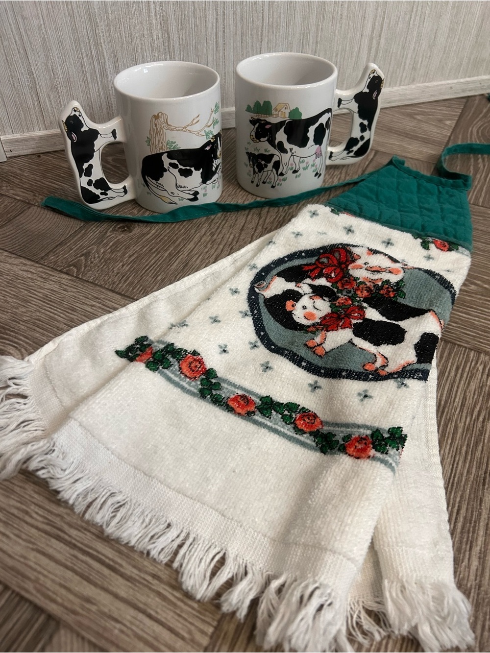 Farmhouse Cow‎ Kitchen Towel and Mug Set